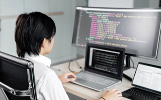 酒泉 ,php声明和调用变量的符号是什么？